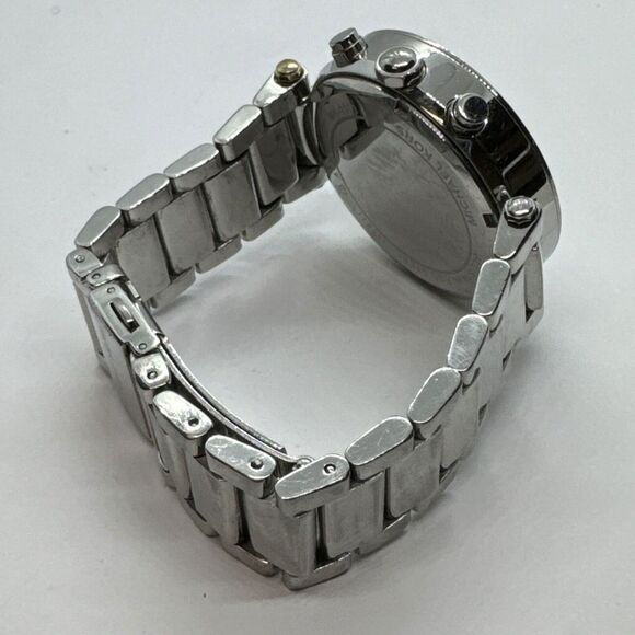Michael Kors MK5353 Women Silver Stainless Steel Analog Dial Wrist Watch JNA397